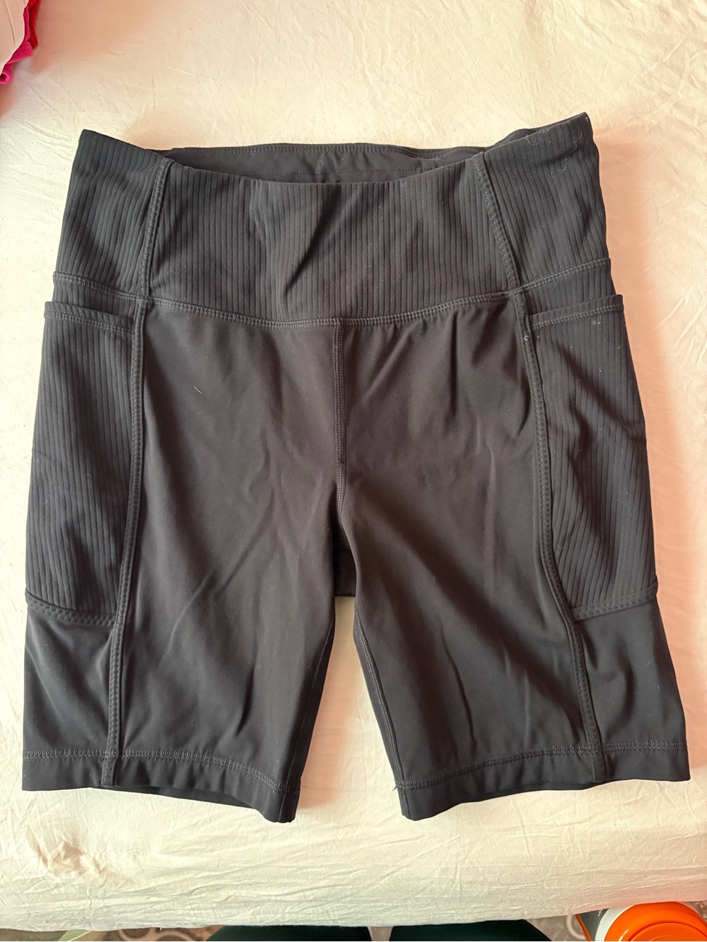 Mondetta Black Ribbed Bike Shorts with Side Pockets